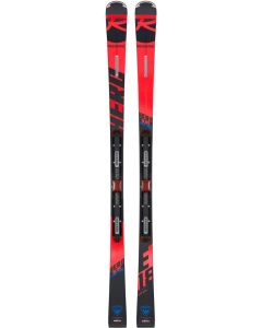 Rossignol Hero Elite LT 2024 ski's met bindingen, klaar voor de piste.